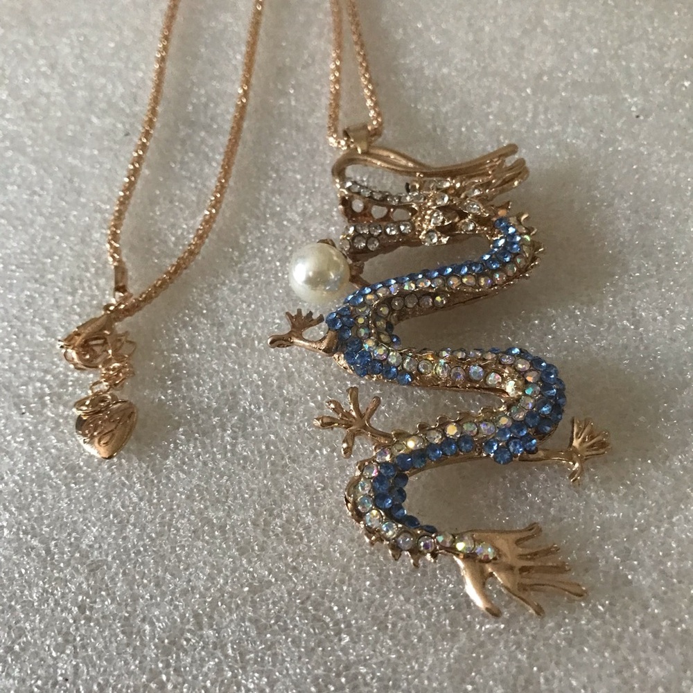 Blue Crystal Dragon Pendant Necklace - Bestry johonso